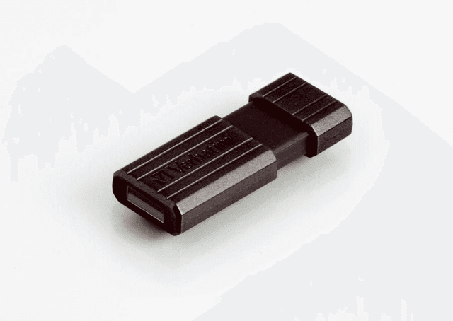 CLE USB 2.0 RETRACTABLE NOIR